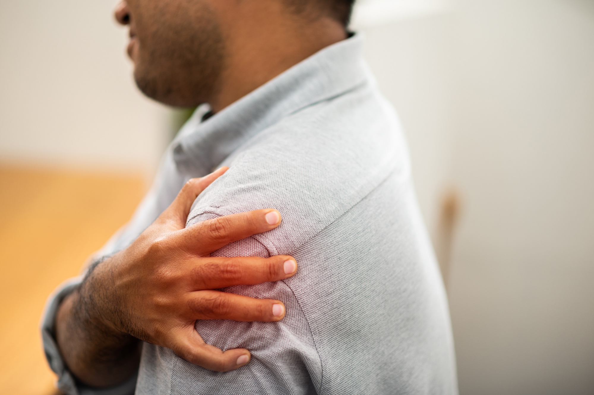 dislocated shoulder at work background